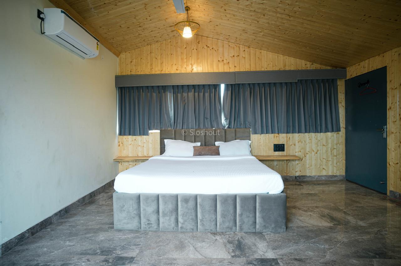 weekend stay in Gurgaon